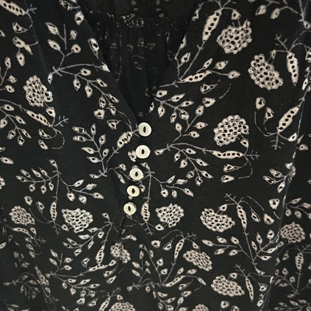 Black lucky brand tank - Picture 2 of 4